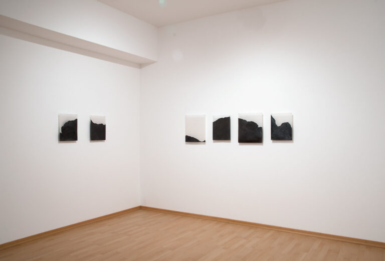 Ansicht 3 der Ausstellung Schattenwelten in der Galerie H. W. Fichter in Frankfurt am Main